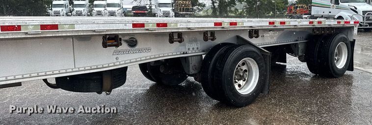 image for item EG6558 2015 Manac 10248B000 flatbed trailer