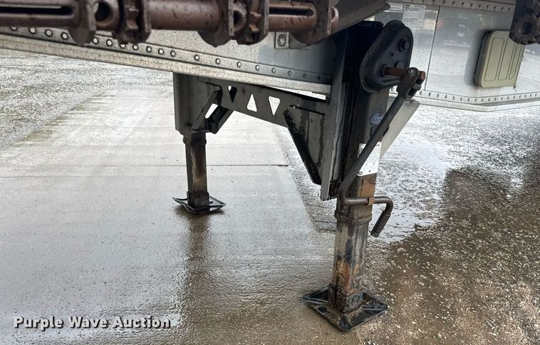 image for item EG6558 2015 Manac 10248B000 flatbed trailer