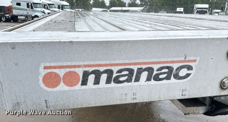 image for item EG6558 2015 Manac 10248B000 flatbed trailer