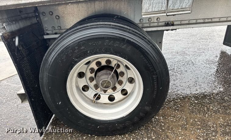 image for item EG6558 2015 Manac 10248B000 flatbed trailer