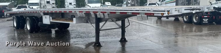 image for item EG6559 2015 Mac  flatbed trailer