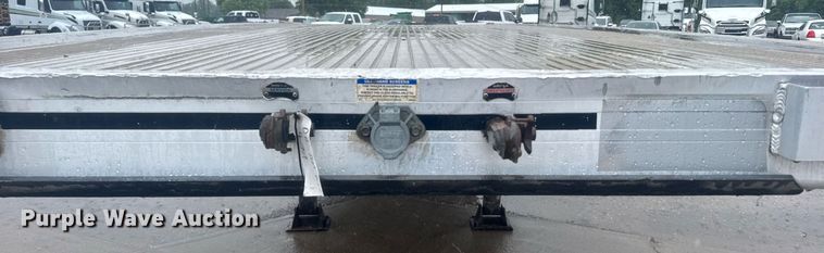 image for item EG6559 2015 Mac  flatbed trailer