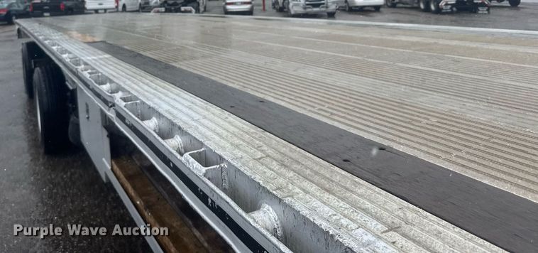 image for item EG6559 2015 Mac  flatbed trailer