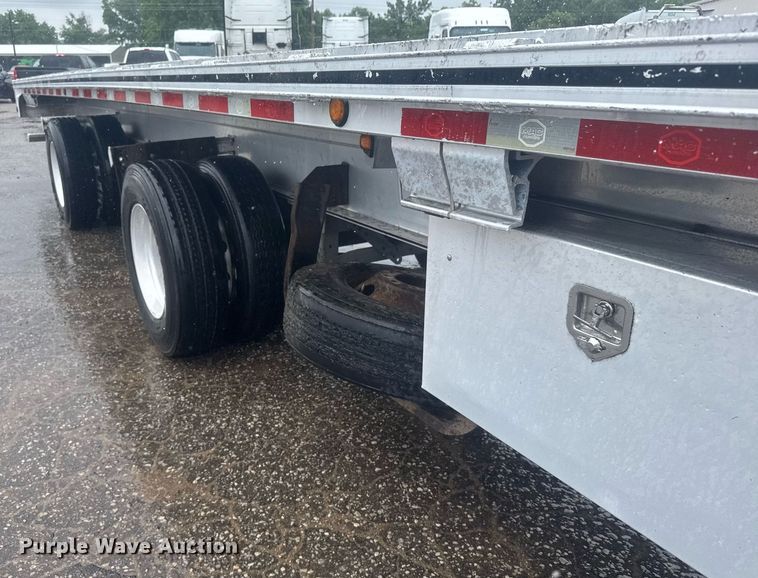 image for item EG6559 2015 Mac  flatbed trailer