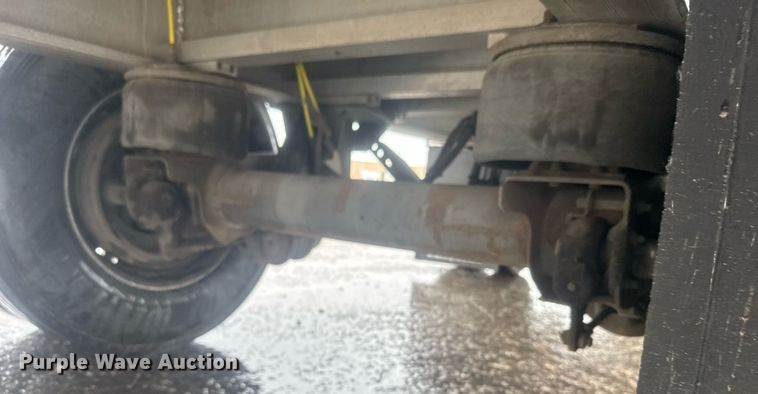 image for item EG6559 2015 Mac  flatbed trailer