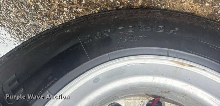 image for item EG6559 2015 Mac  flatbed trailer