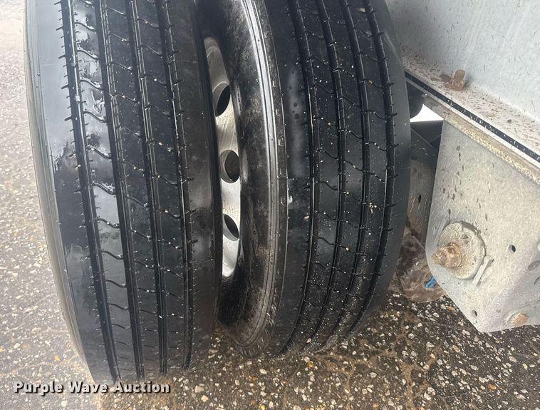 image for item EG6559 2015 Mac  flatbed trailer