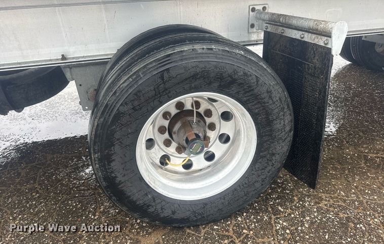 image for item EG6559 2015 Mac  flatbed trailer