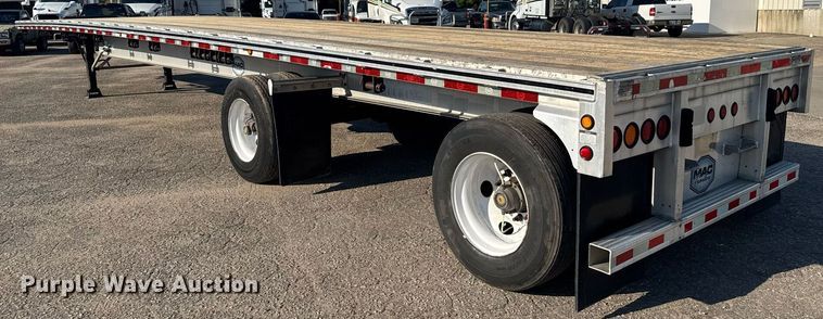 image for item EG6585 2014 Mac flatbed trailer