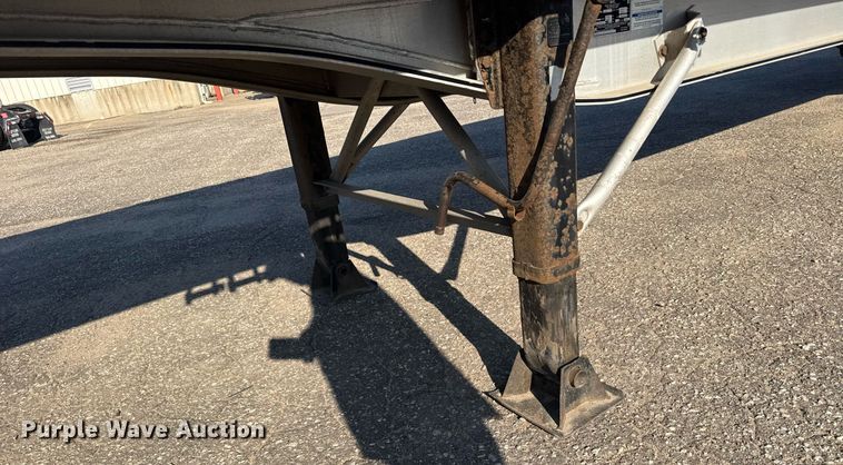 image for item EG6585 2014 Mac flatbed trailer