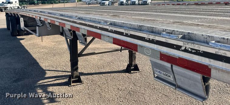 image for item EG6585 2014 Mac flatbed trailer