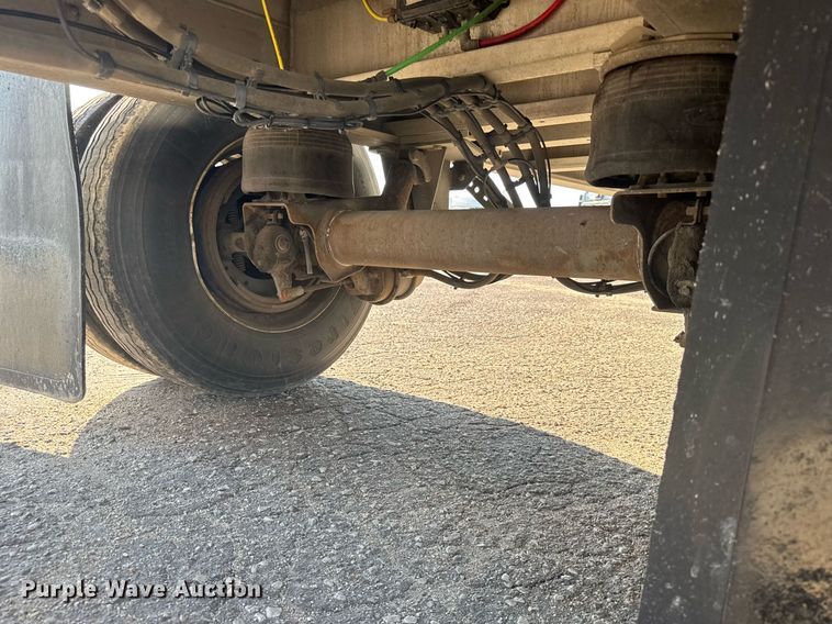 image for item EG6585 2014 Mac flatbed trailer