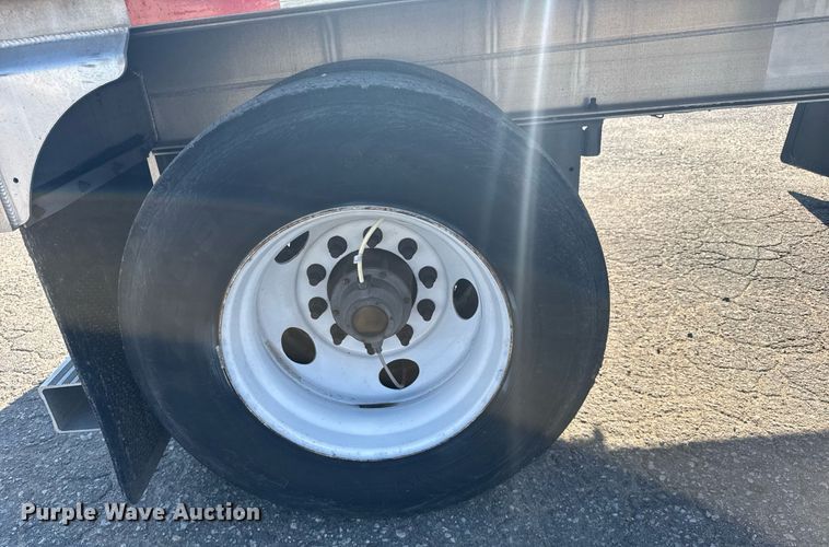 image for item EG6585 2014 Mac flatbed trailer