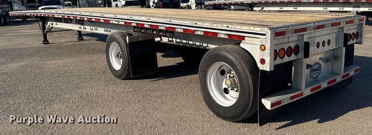 image for item EG6586 2014 Mac flatbed trailer