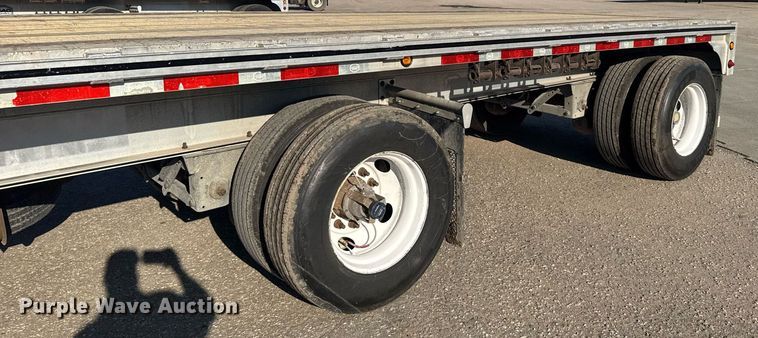 image for item EG6586 2014 Mac flatbed trailer