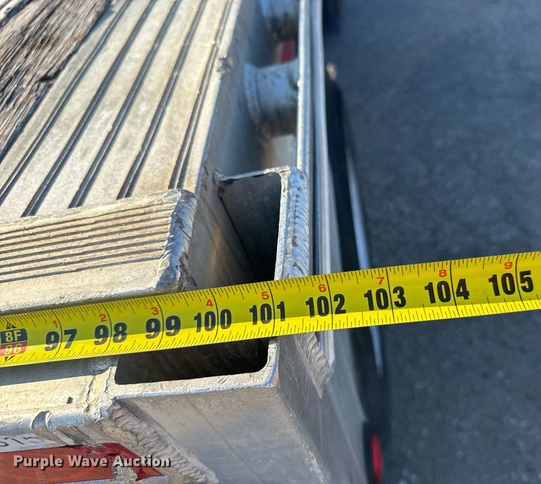 image for item EG6586 2014 Mac flatbed trailer