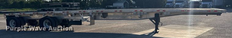 image for item EG6587 2015 Manac flatbed trailer