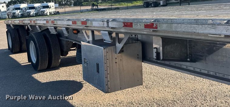 image for item EG6587 2015 Manac flatbed trailer