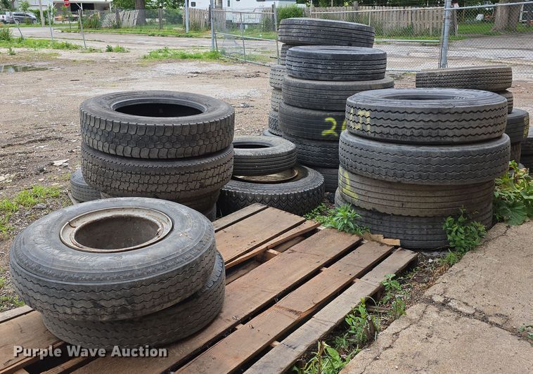 image for item EI0001 (34) tires