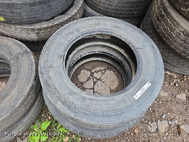 image for item EI0001 (34) tires