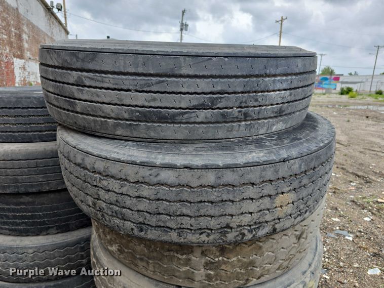 image for item EI0001 (34) tires