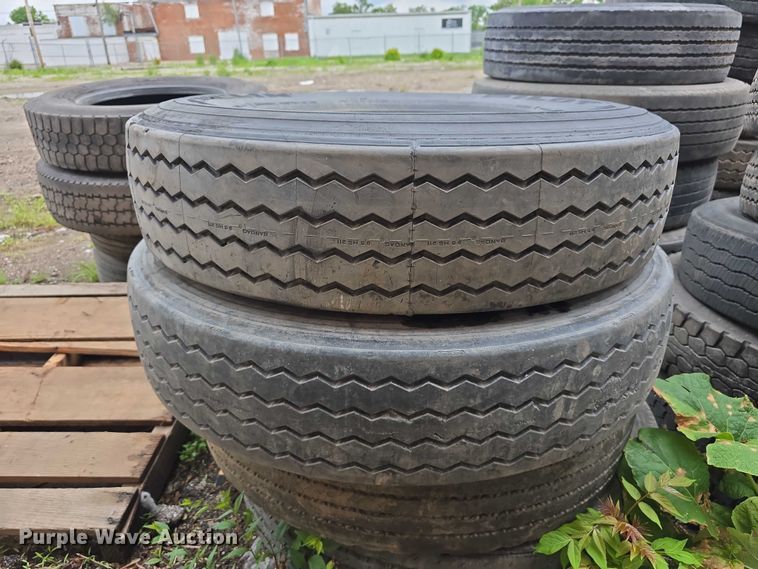 image for item EI0001 (34) tires