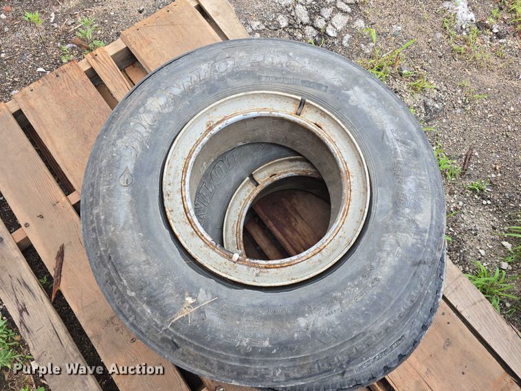 image for item EI0001 (34) tires