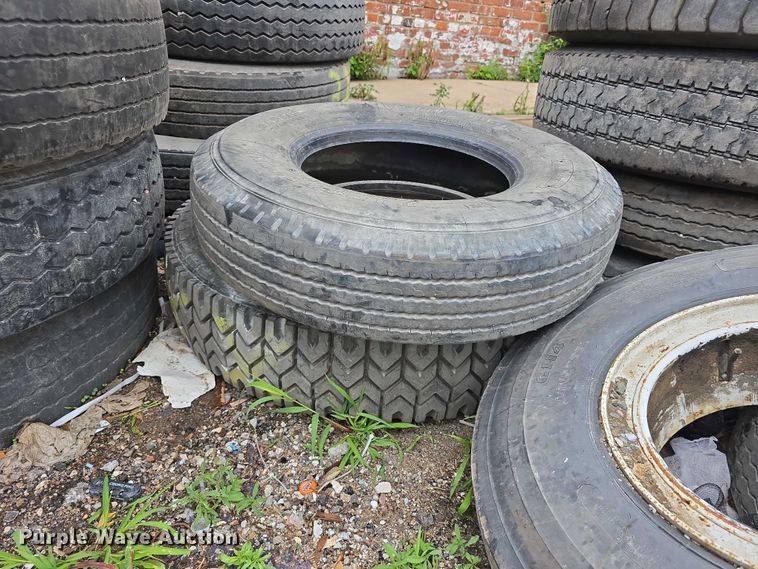 image for item EI0001 (34) tires