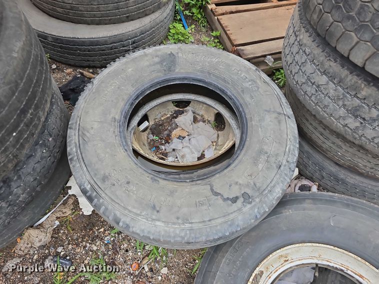 image for item EI0001 (34) tires