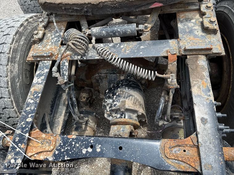 image for item EJ4615 2019 Freightliner Cascadia 125 semi truck