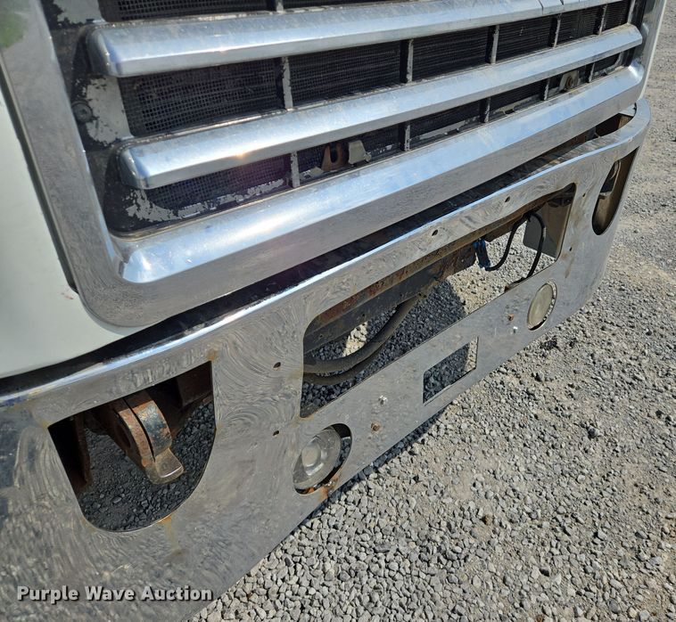 image for item EJ7513 2006 Mack CXN semi truck