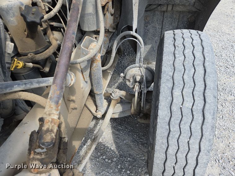 image for item EJ7513 2006 Mack CXN semi truck