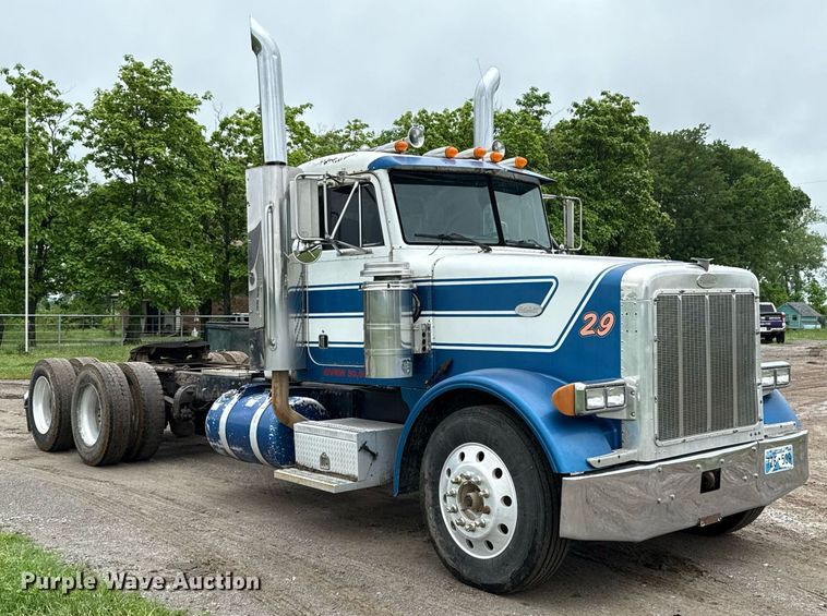 image for item EJ8765 1995 Peterbilt 378 semi truck