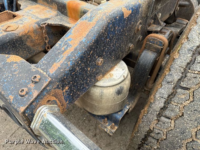 image for item EJ8765 1995 Peterbilt 378 semi truck