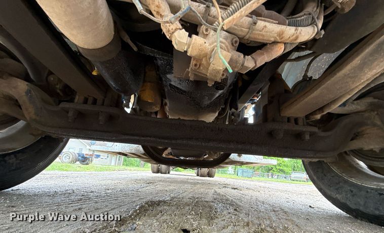 image for item EJ8765 1995 Peterbilt 378 semi truck