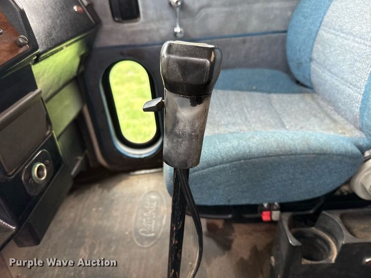 image for item EJ8765 1995 Peterbilt 378 semi truck
