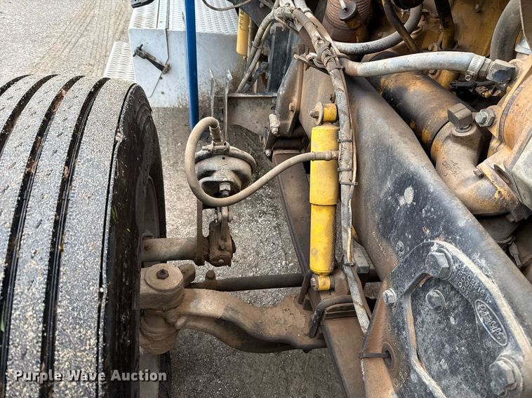 image for item EJ8765 1995 Peterbilt 378 semi truck