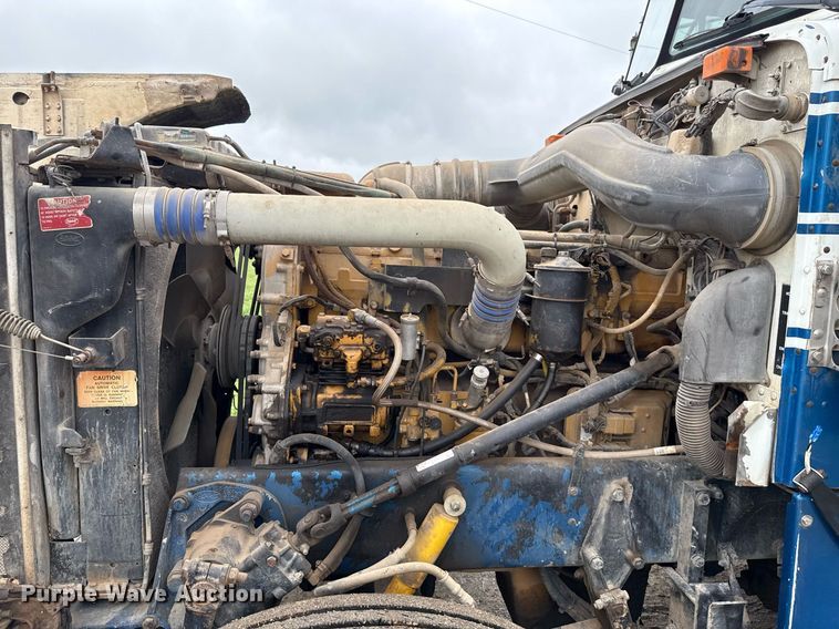 image for item EJ8765 1995 Peterbilt 378 semi truck