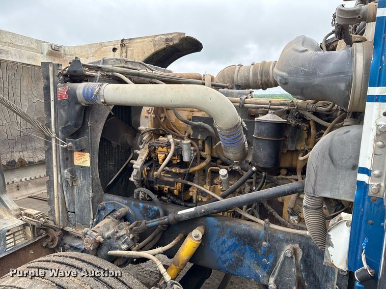 image for item EJ8765 1995 Peterbilt 378 semi truck