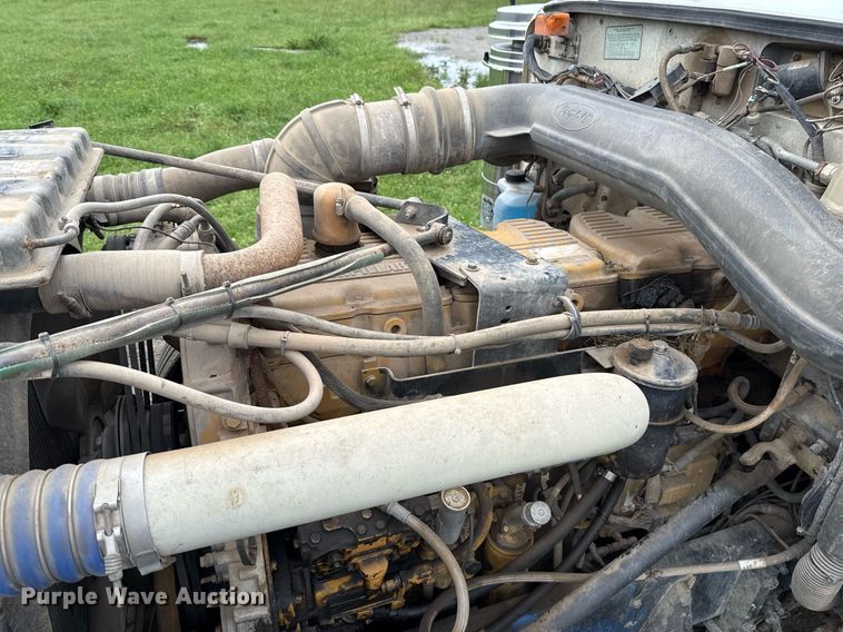 image for item EJ8765 1995 Peterbilt 378 semi truck