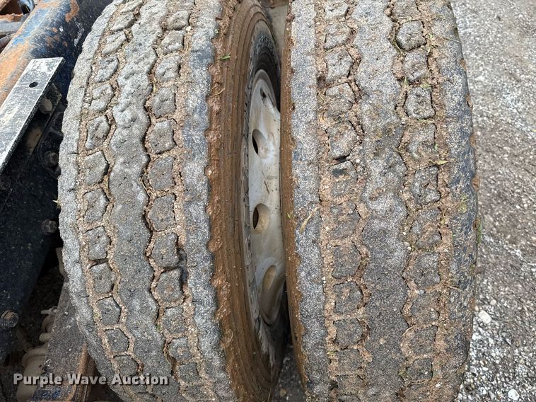 image for item EJ8765 1995 Peterbilt 378 semi truck