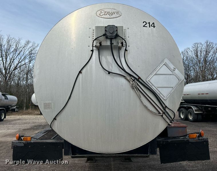 image for item EK2792 1991 Etnyre TR6 tank trailer