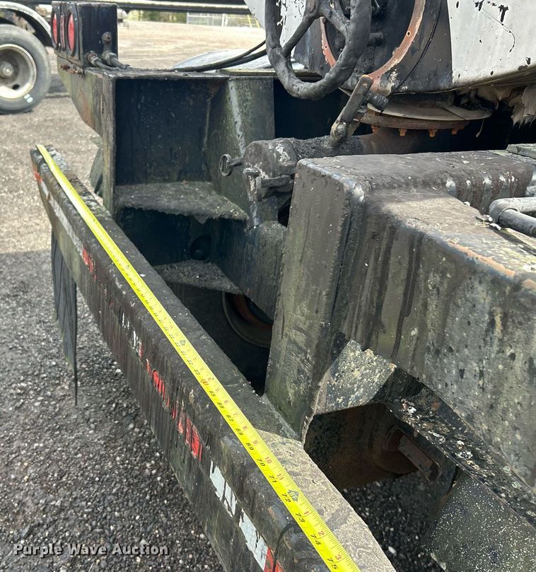 image for item EK2792 1991 Etnyre TR6 tank trailer