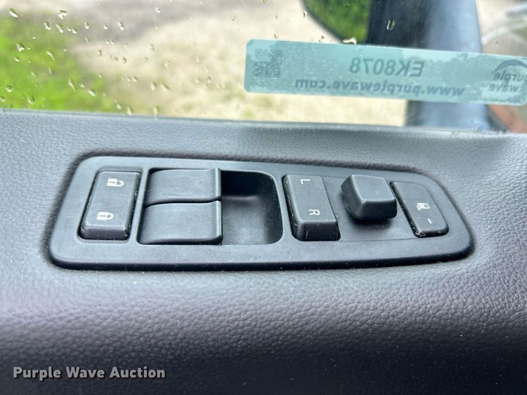 image for item EK8078 2020 Peterbilt 579 semi truck