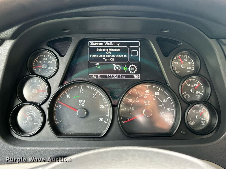 image for item EK8078 2020 Peterbilt 579 semi truck