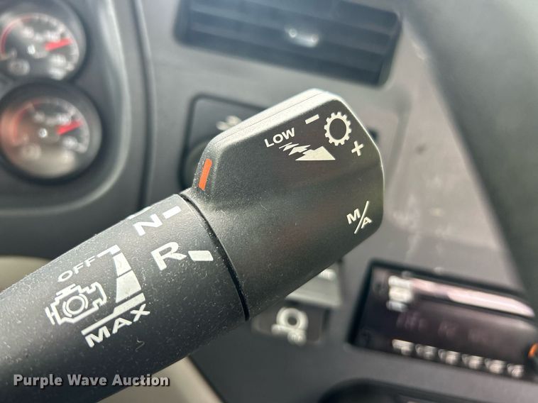 image for item EK8078 2020 Peterbilt 579 semi truck