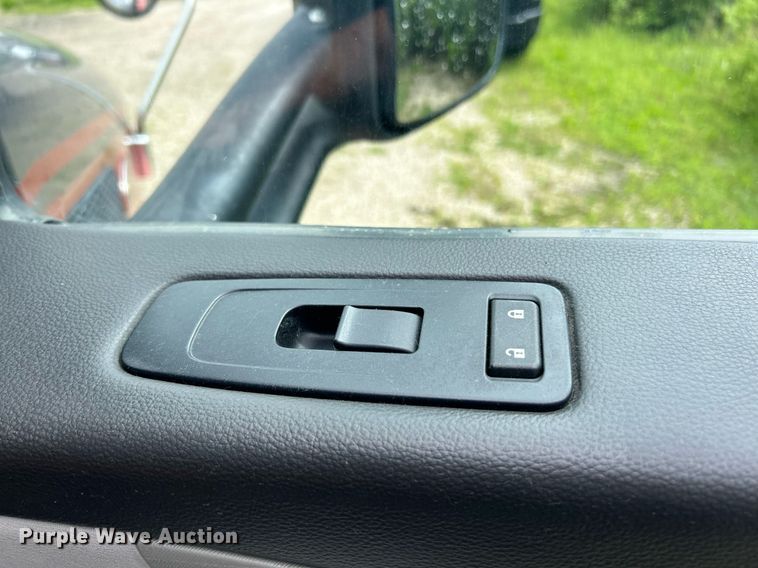 image for item EK8078 2020 Peterbilt 579 semi truck