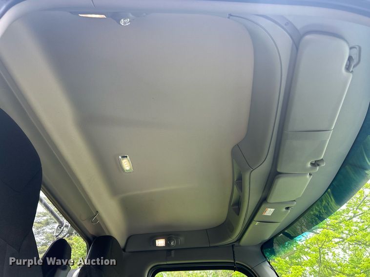 image for item EK8078 2020 Peterbilt 579 semi truck