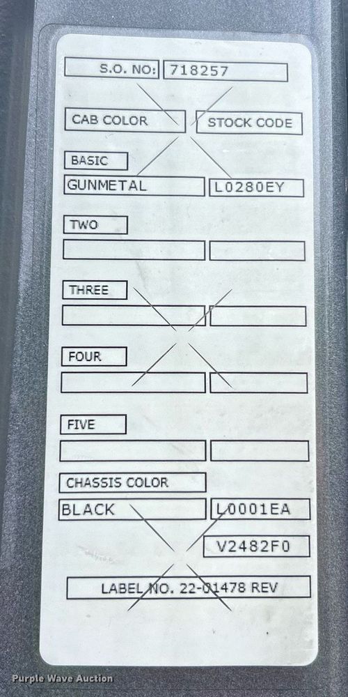 image for item EK8078 2020 Peterbilt 579 semi truck