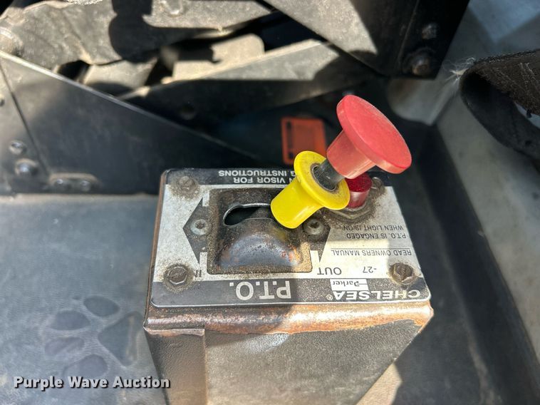 image for item EK8102 2009 Mack CXU semi truck